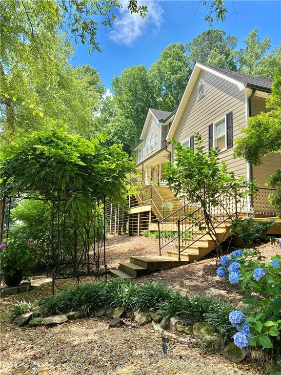 815 E Hembree Crossing