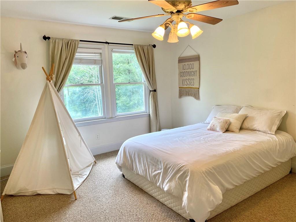 815 E Hembree Crossing