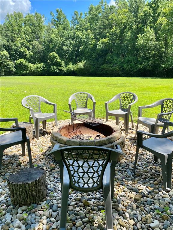 815 E Hembree Crossing