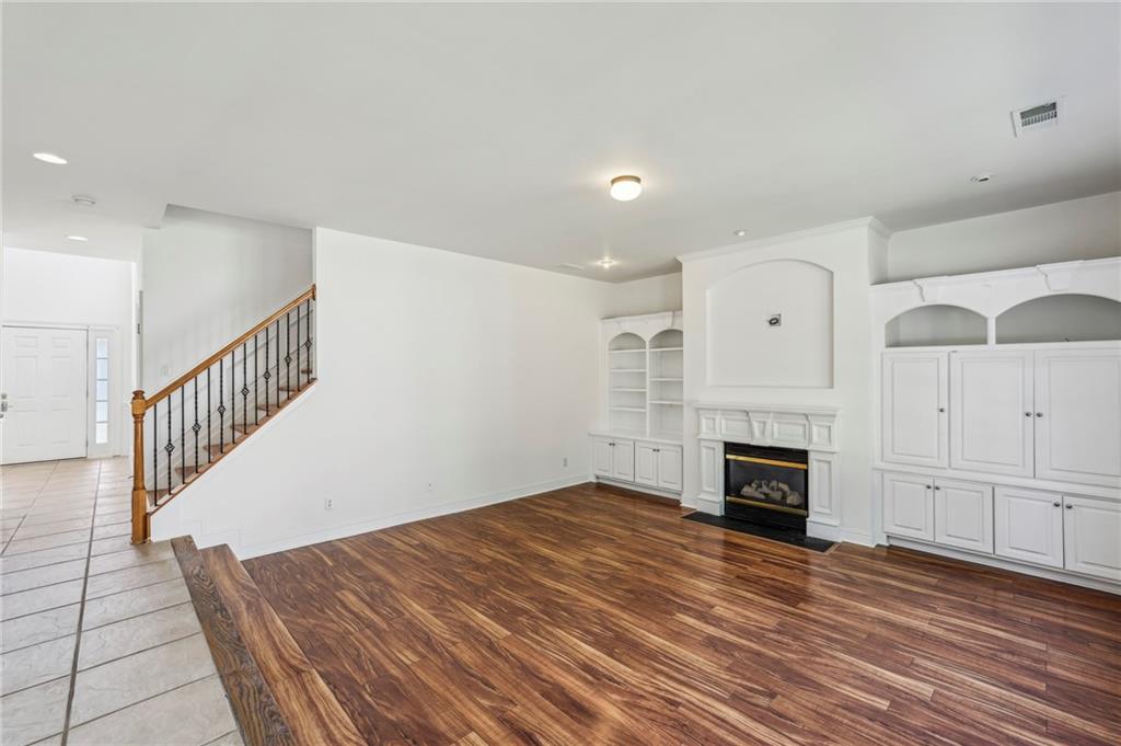 2761 Valley Spring Drive