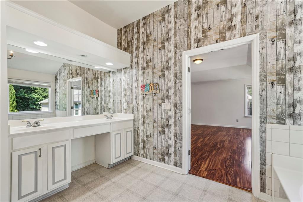 2761 Valley Spring Drive