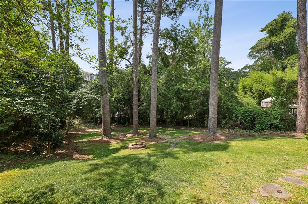 3533 Kingsboro Road NE