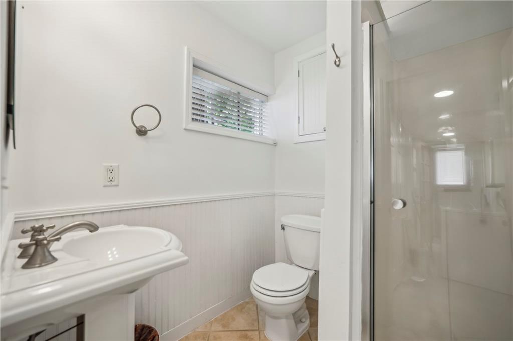 3533 Kingsboro Road NE