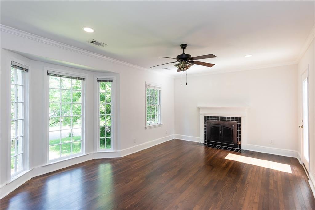 958 Forrest Boulevard