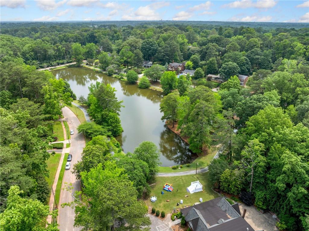 958 Forrest Boulevard