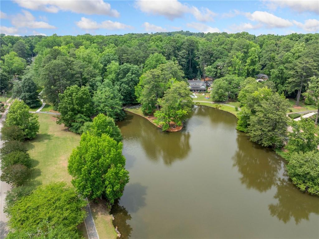 958 Forrest Boulevard