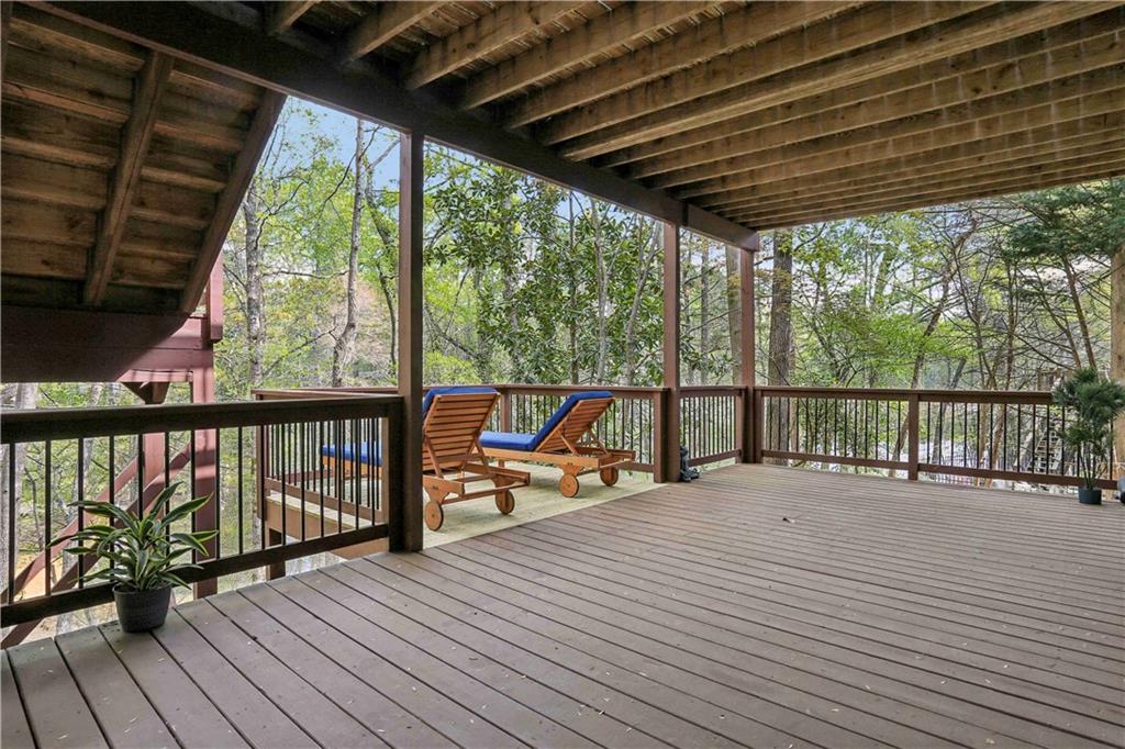 2283 Edgemere Lake Circle