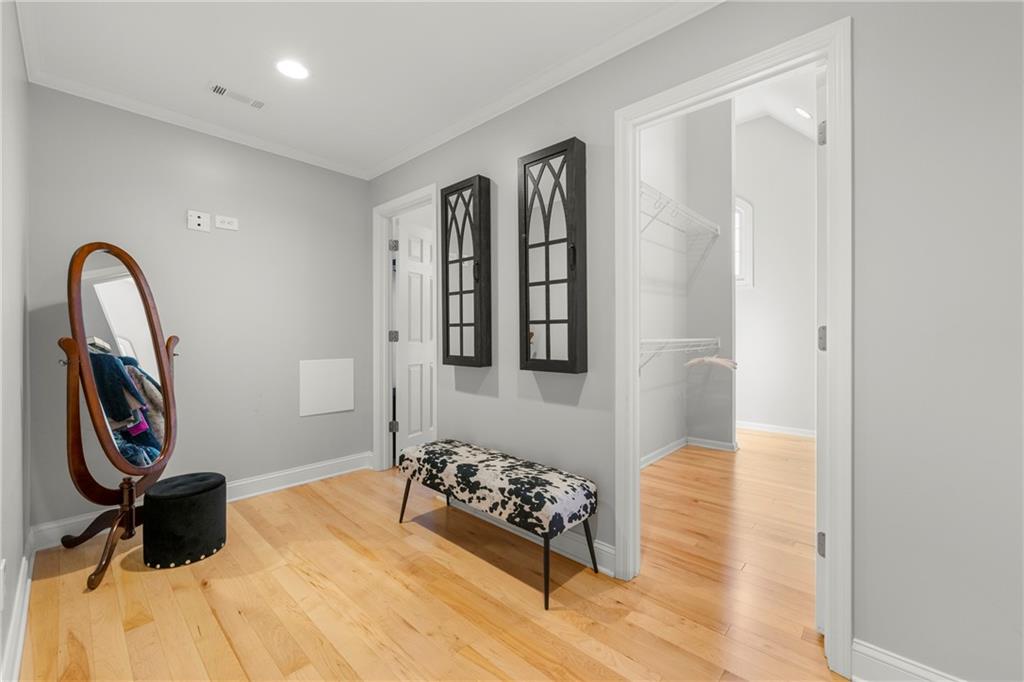 2283 Edgemere Lake Circle