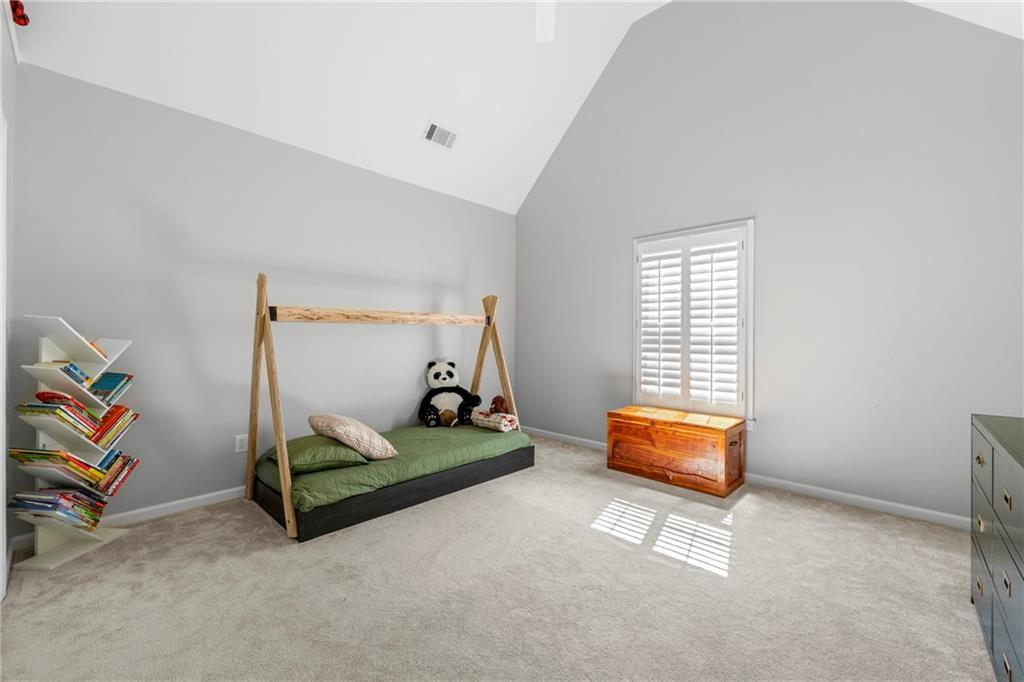 2283 Edgemere Lake Circle