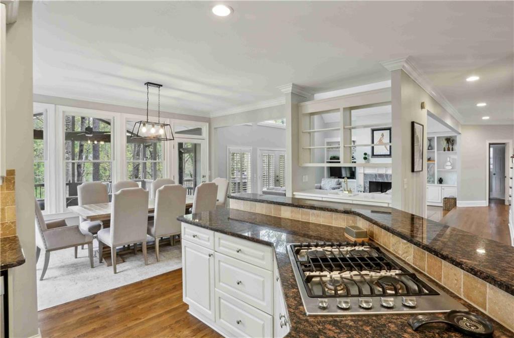 2283 Edgemere Lake Circle