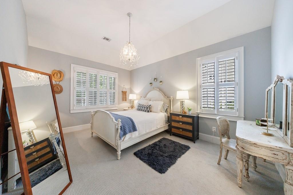 1412 Lanier Manor NE