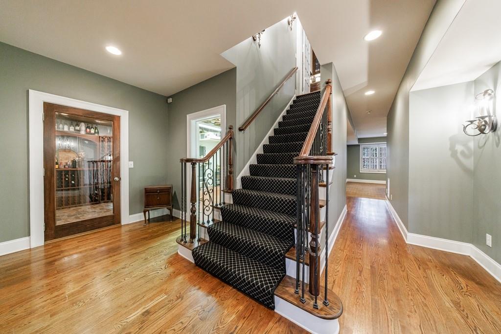 1412 Lanier Manor NE