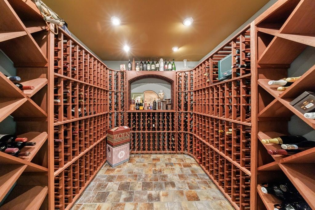 1412 Lanier Manor NE