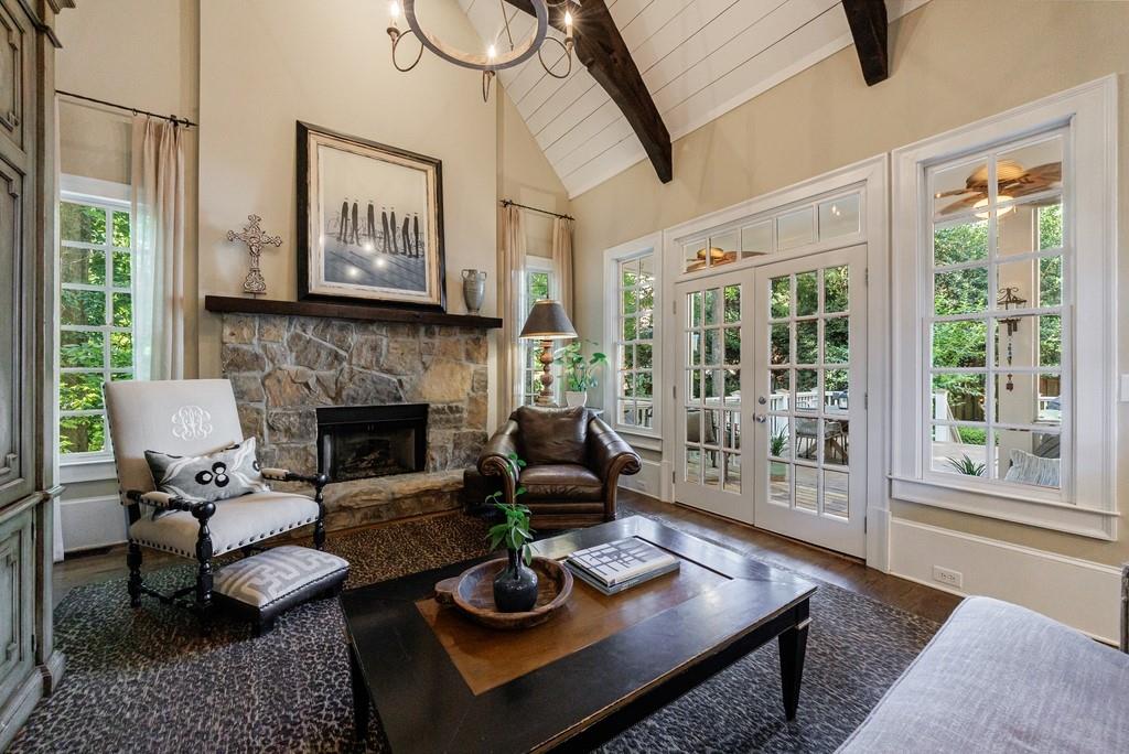 1412 Lanier Manor NE