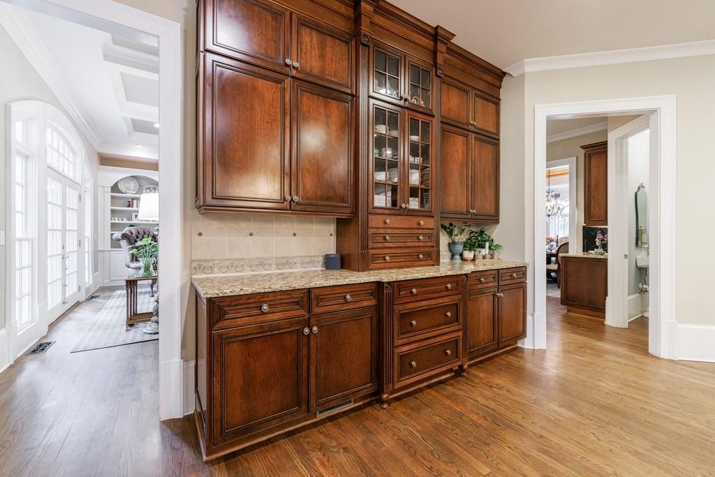 1412 Lanier Manor NE