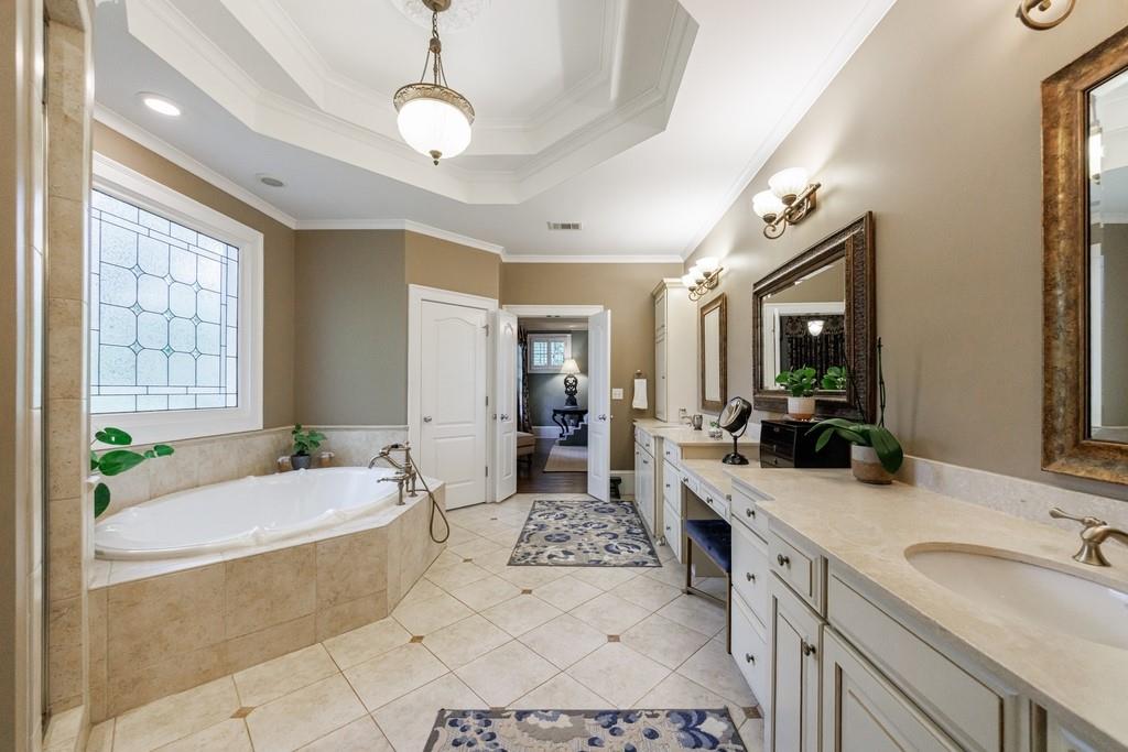 1412 Lanier Manor NE