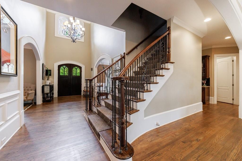 1412 Lanier Manor NE