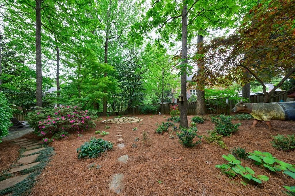 1412 Lanier Manor NE