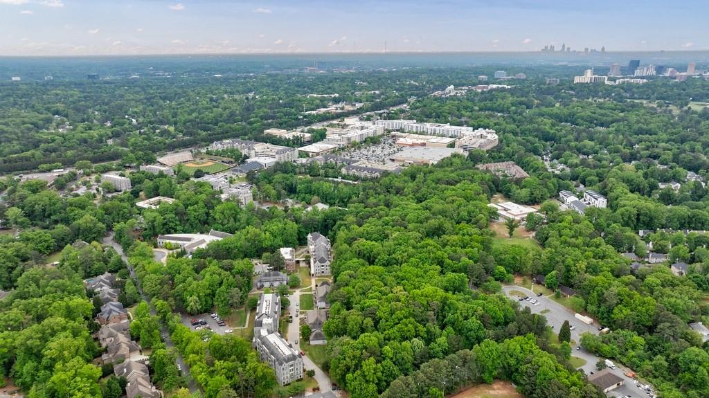 1412 Lanier Manor NE