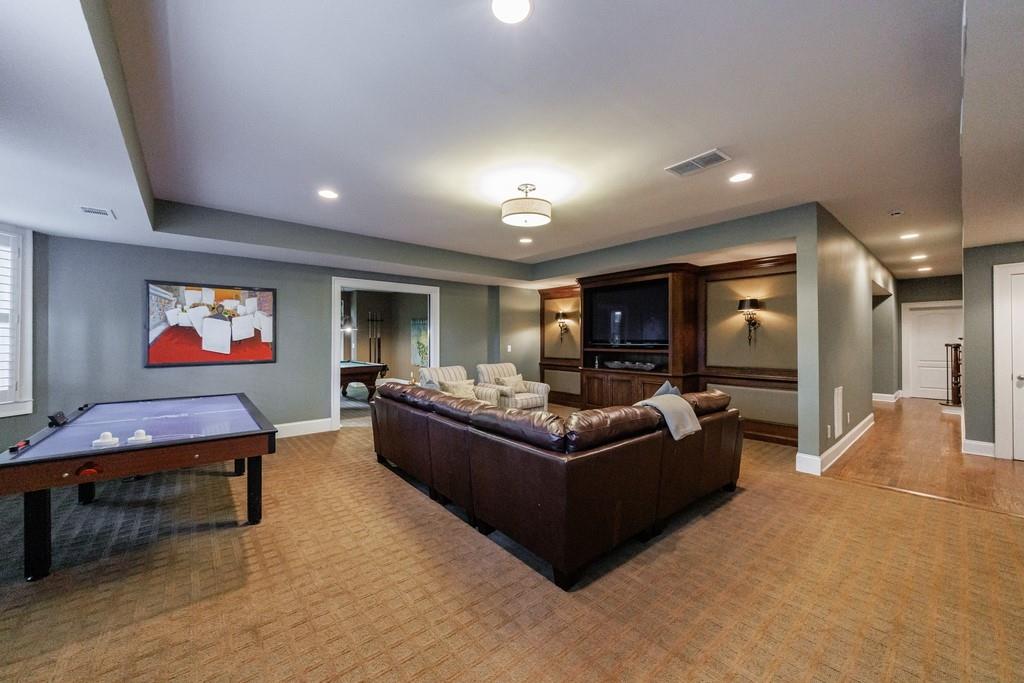 1412 Lanier Manor NE