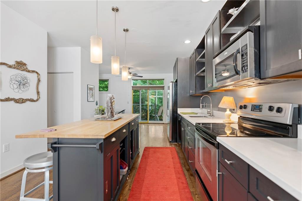 1346 Peter Haughton Way NW