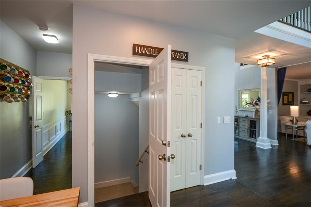 3090 Birchton Street