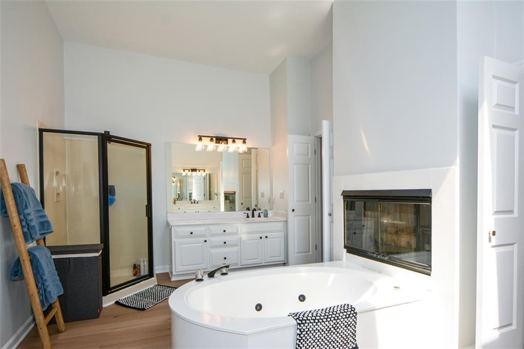 3090 Birchton Street