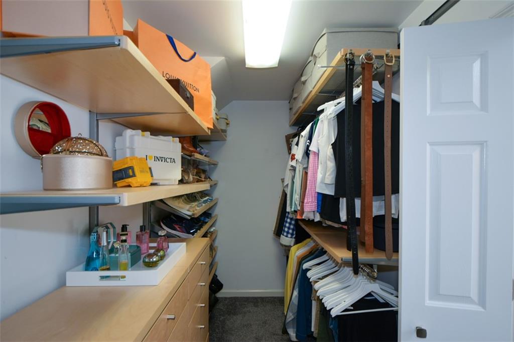 3090 Birchton Street