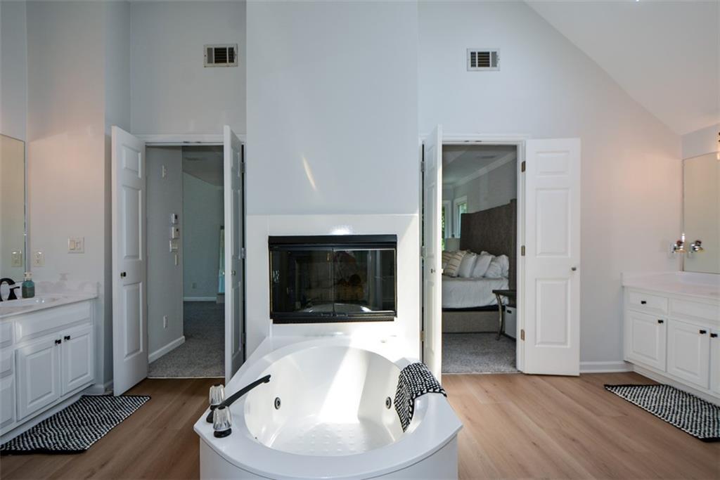 3090 Birchton Street