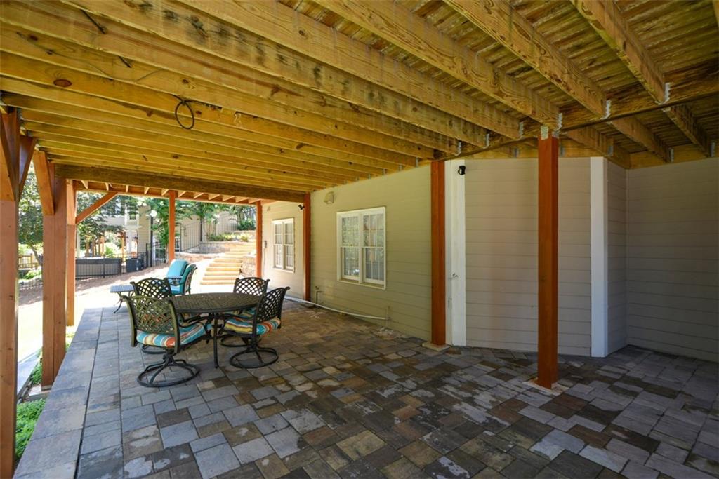 3090 Birchton Street