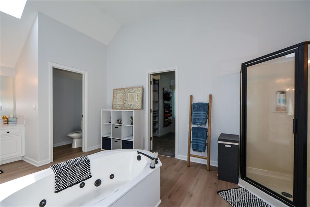 3090 Birchton Street