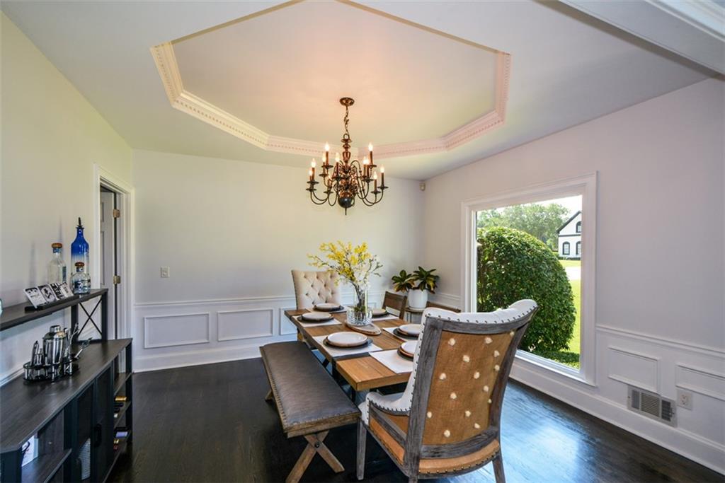 3090 Birchton Street