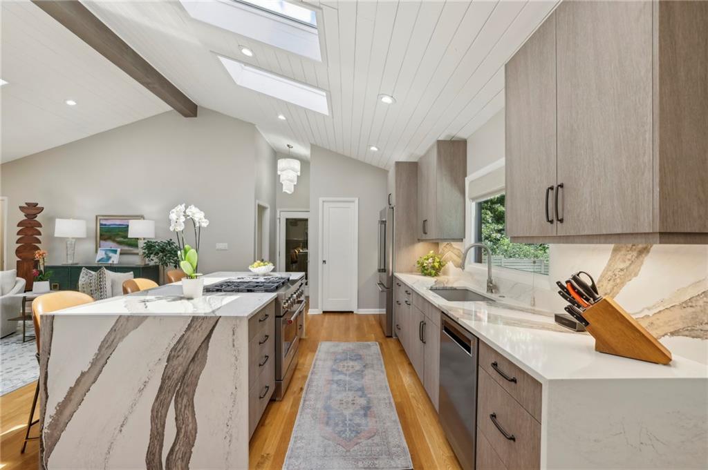 1060 Winding Creek Trail