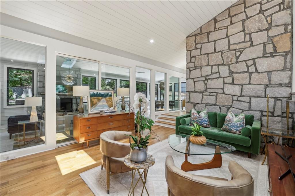 1060 Winding Creek Trail