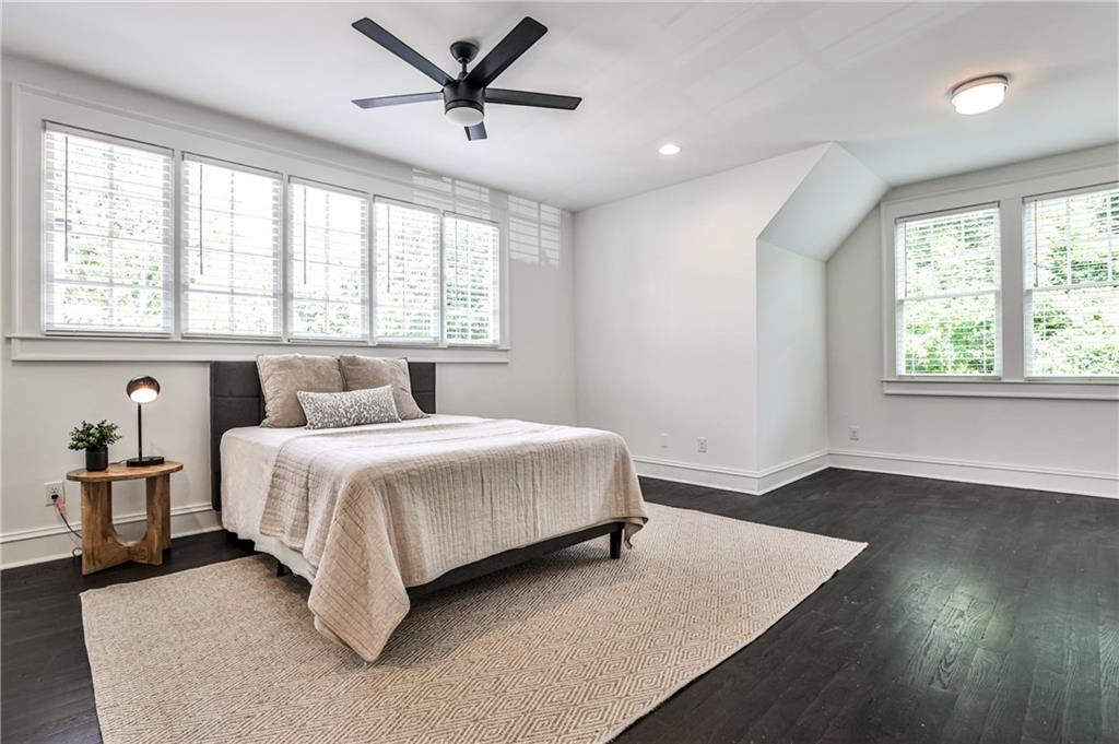 467 Burlington Road NE