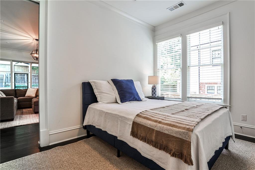 467 Burlington Road NE