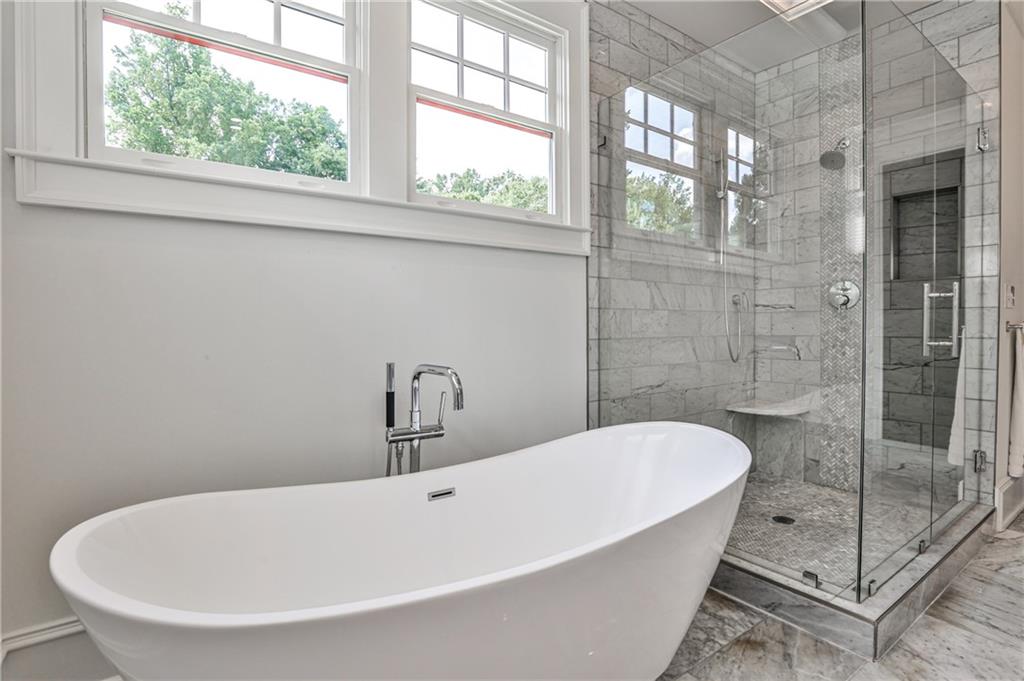 467 Burlington Road NE