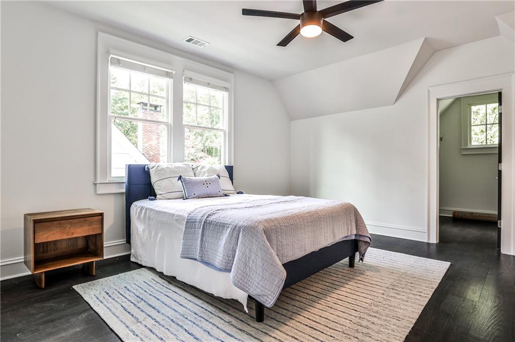 467 Burlington Road NE