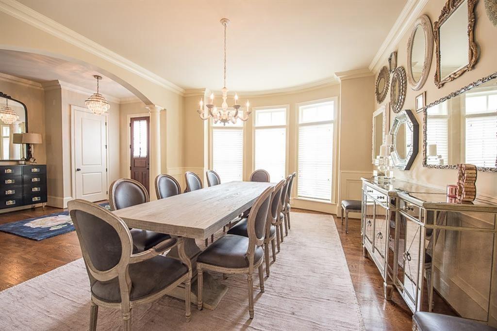 1059 East Paces Lane NE