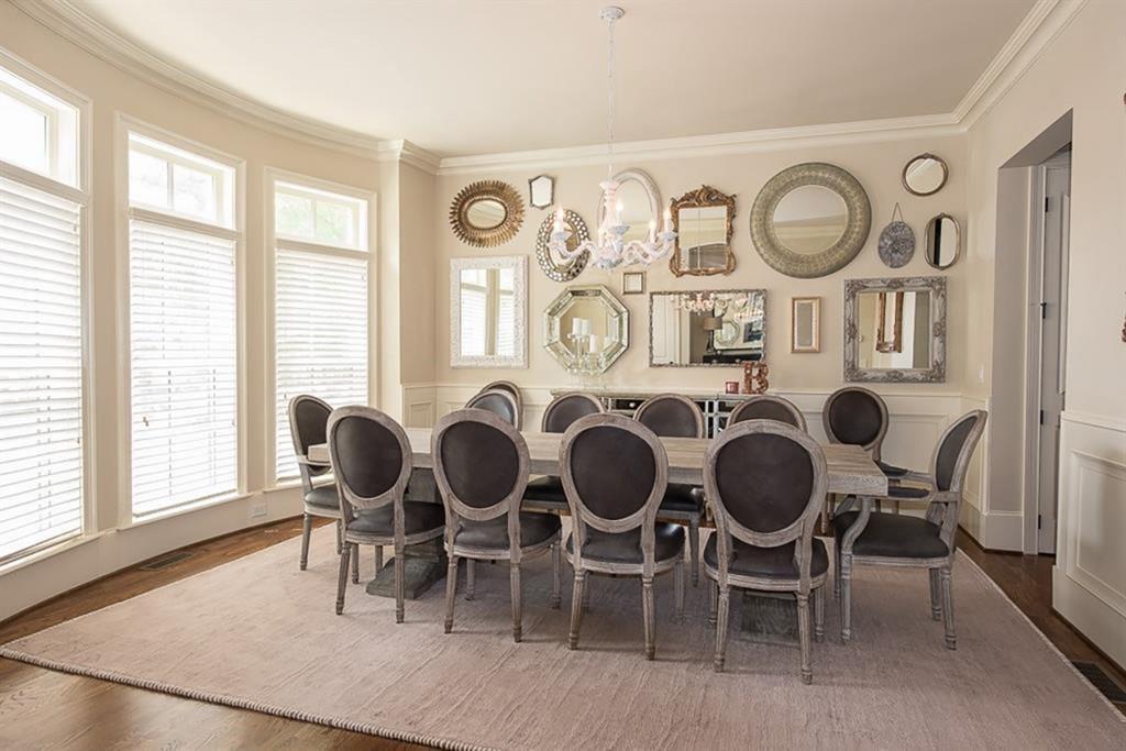 1059 East Paces Lane NE