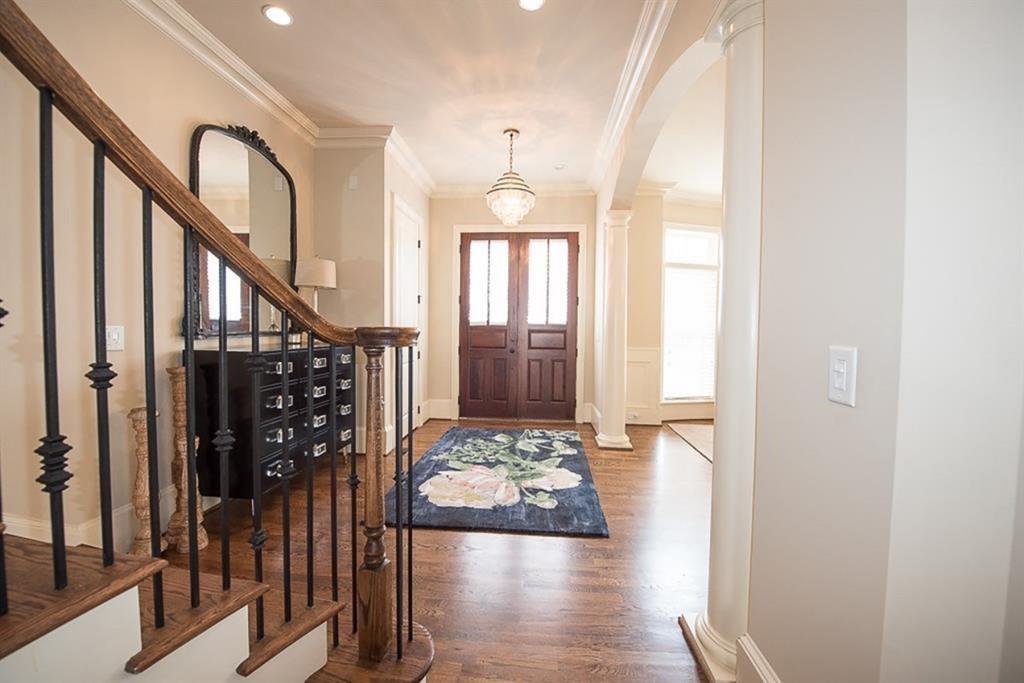 1059 East Paces Lane NE