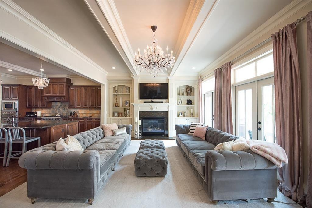 1059 East Paces Lane NE