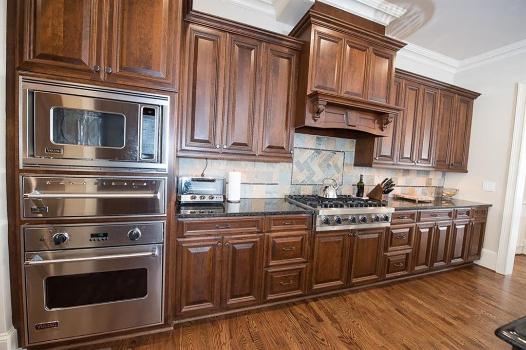 1059 East Paces Lane NE