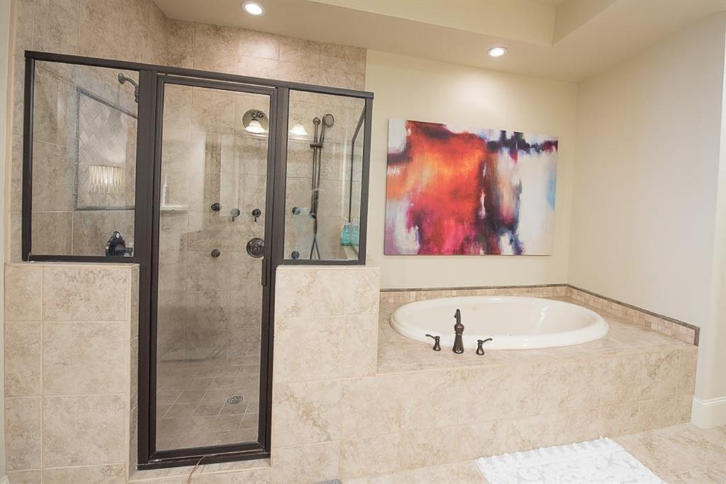 1059 East Paces Lane NE