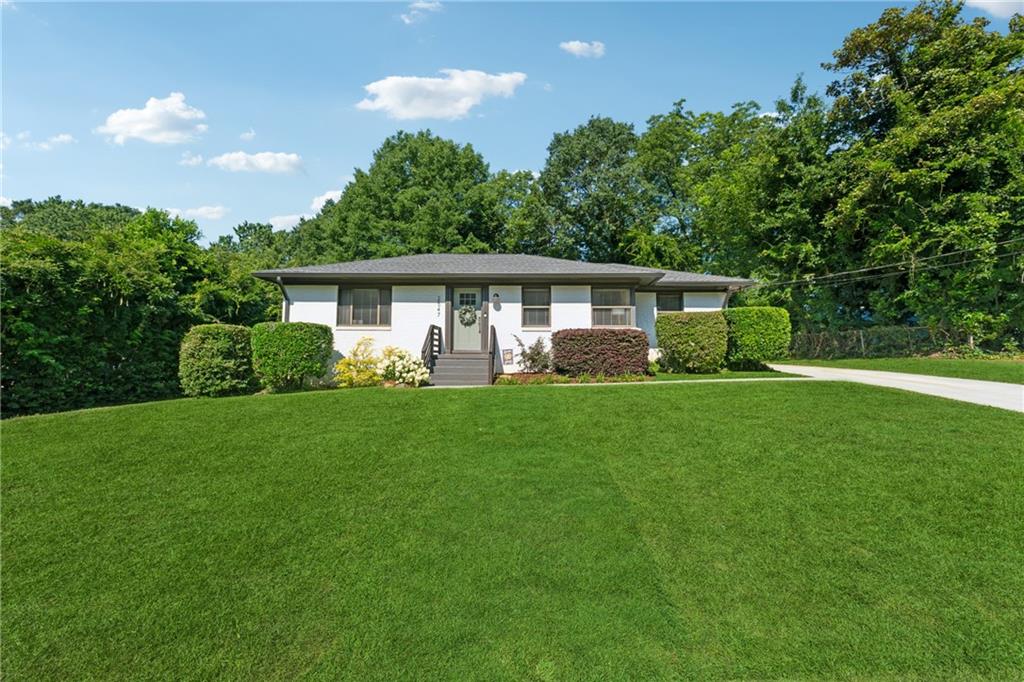 2547 Glendale Circle SE