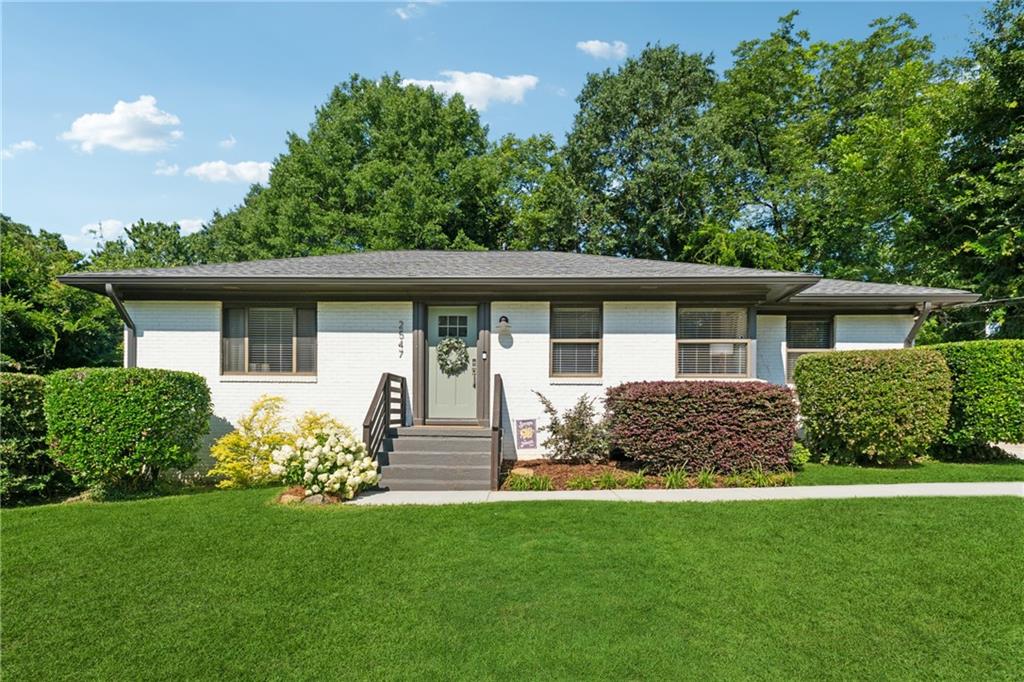 2547 Glendale Circle SE