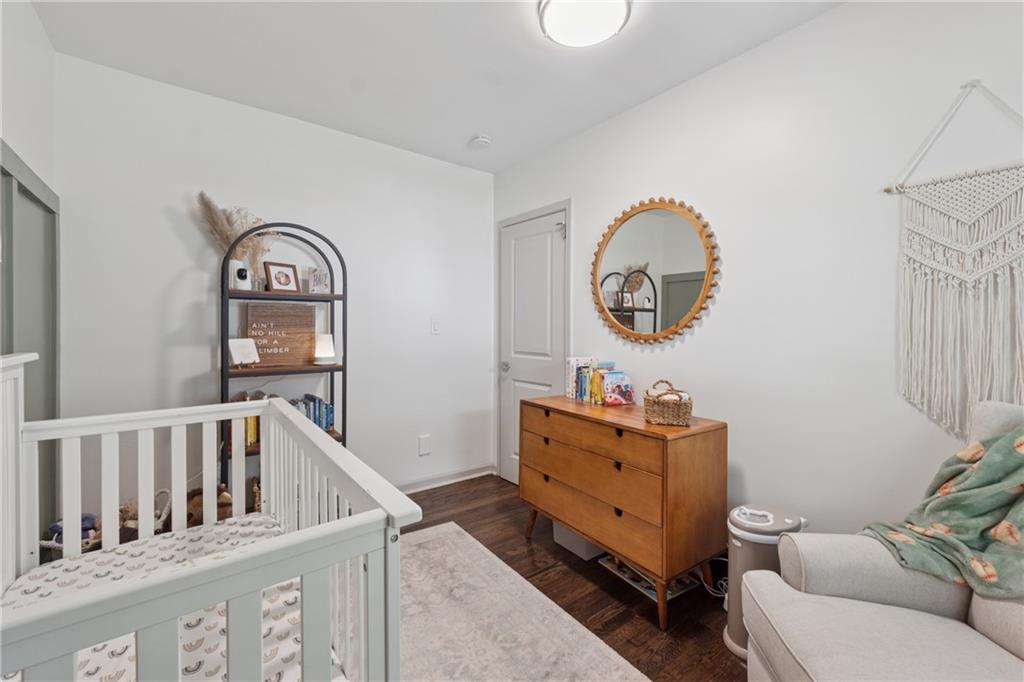 2547 Glendale Circle SE