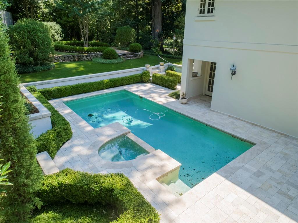 49 Muscogee Avenue NW