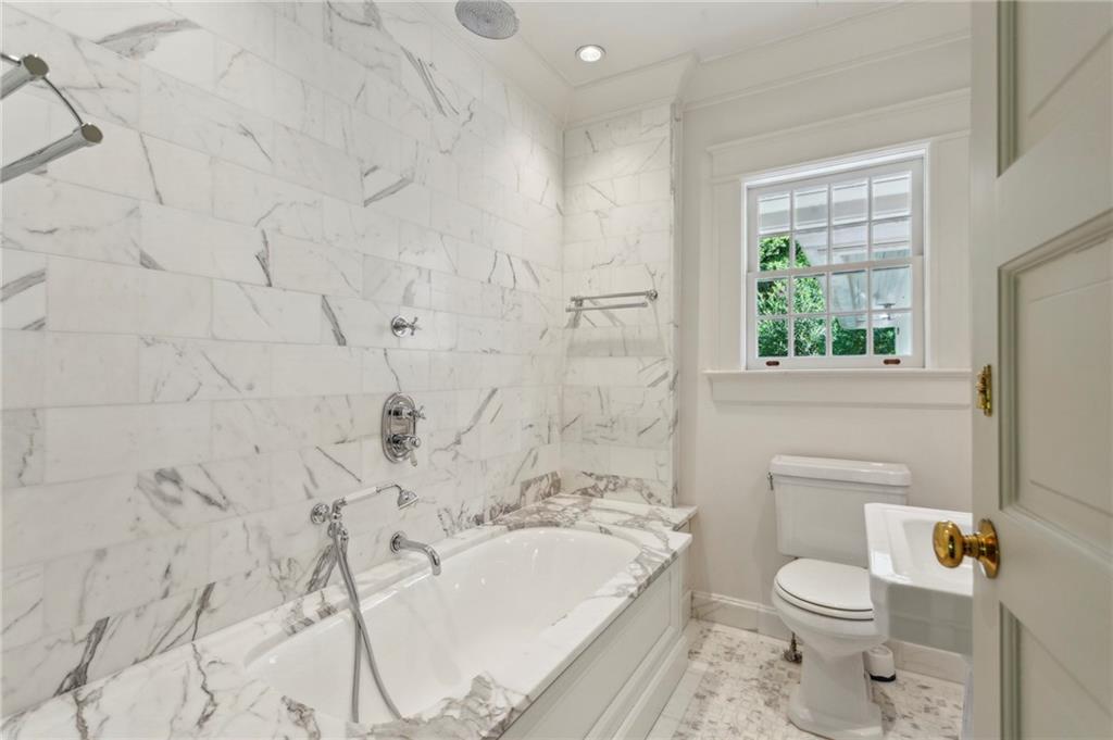 49 Muscogee Avenue NW