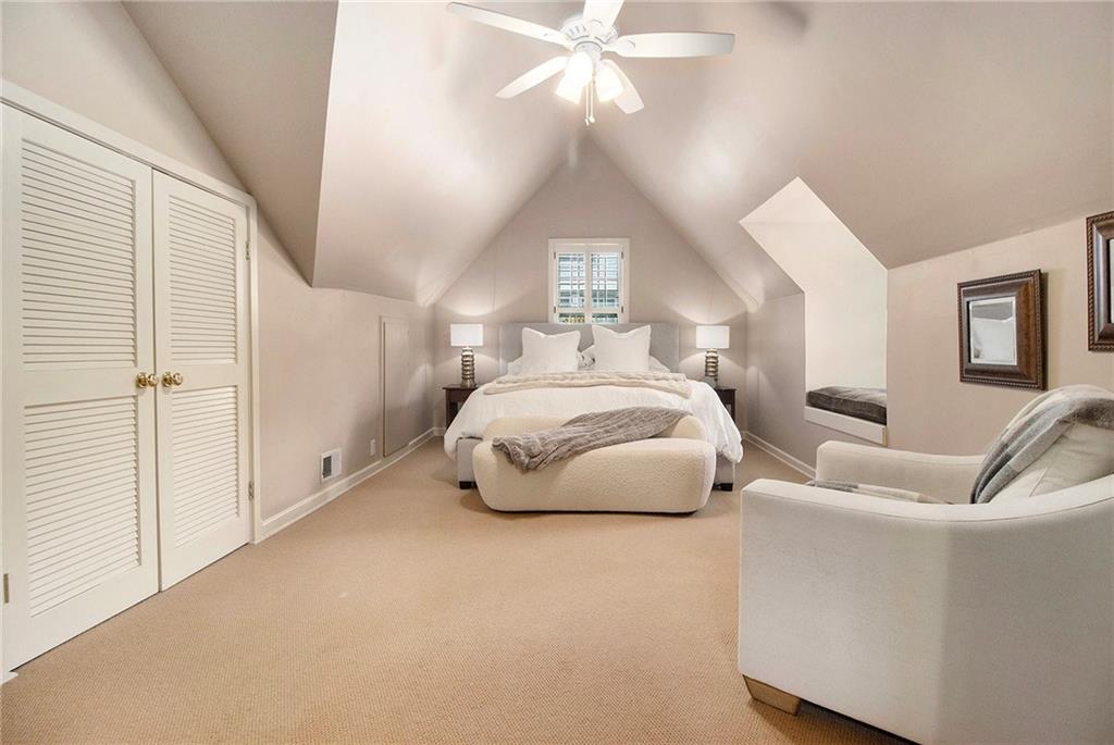 1528 N Highland Avenue NE